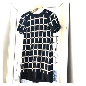 Short sleeve Black an White Check Dress